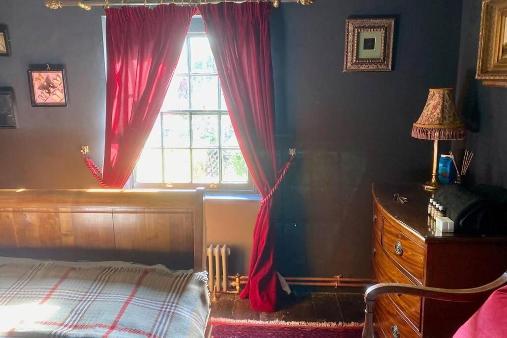 17Th Century Boutique Getaway In The Countryside Lejlighed Martin Mill Eksteriør billede